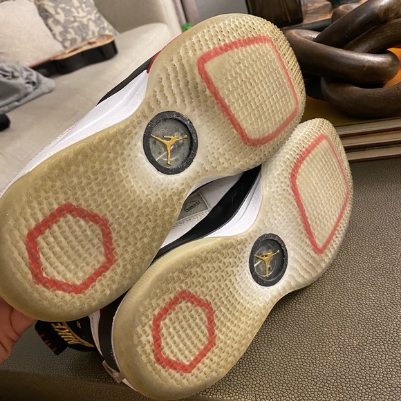 Jordan sneakers - Picture 10 of 15